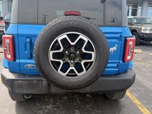 Used 2024 Ford Bronco Outer Banks image 6