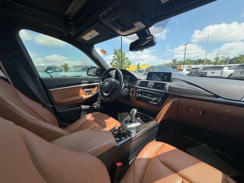 Used 2016 BMW 328i xDrive Sedan AWD/4WD image 9