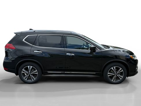 Used 2017 Nissan Rogue SL w/ SL Premium Package FWD image 6