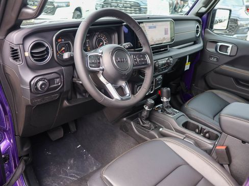 New 2026 Jeep Wrangler Unlimited Sahara AWD/4WD image 37