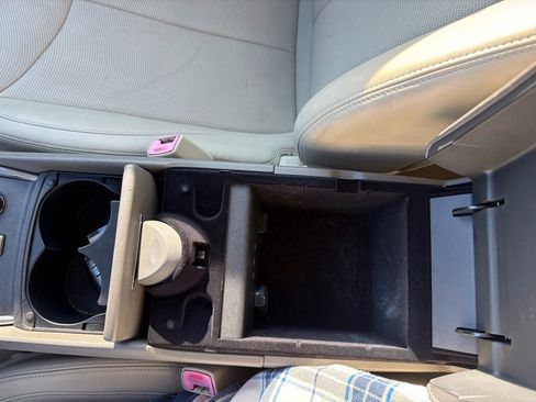 Used 2014 INFINITI Q60 Convertible w/ Premium Package image 30