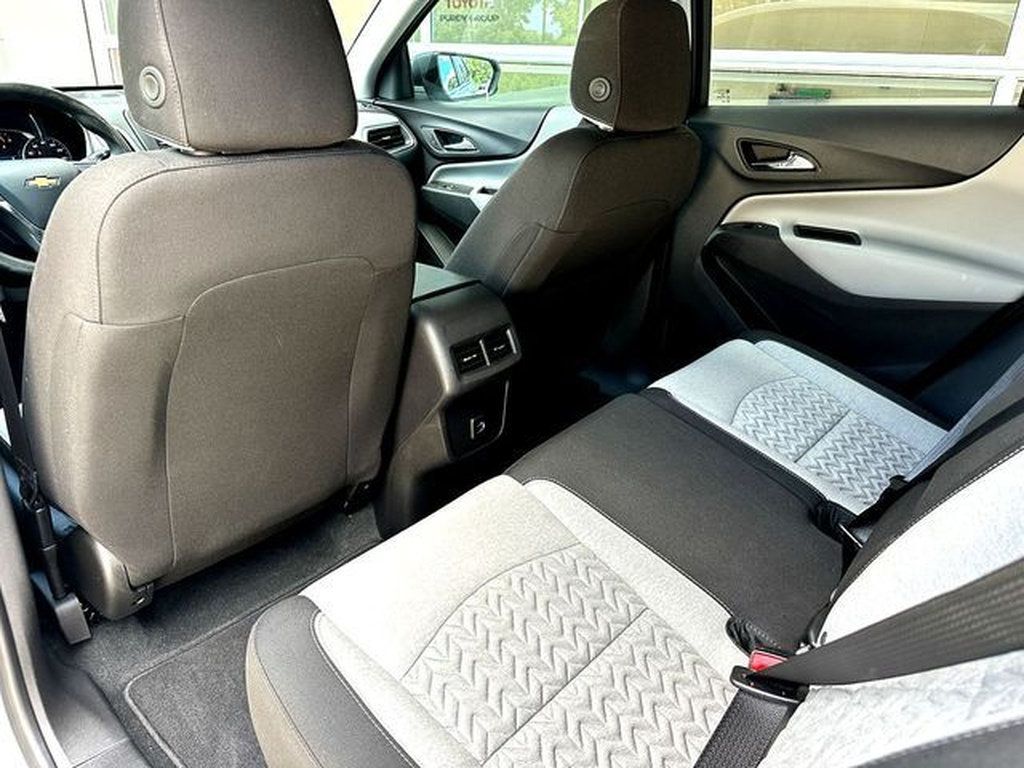 Used 2024 Chevrolet Equinox LS w/ LS Convenience Package FWD image 19