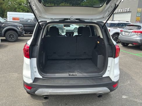 Certified 2019 Ford Escape SE AWD/4WD image 18