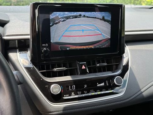 Used 2025 Toyota Corolla SE FWD image 17