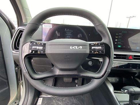 New 2026 Kia Sorento LX FWD image 17