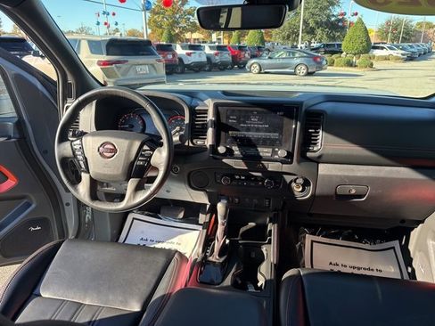 Used 2023 Nissan Frontier Pro-X w/ Pro-X Premium Package image 11