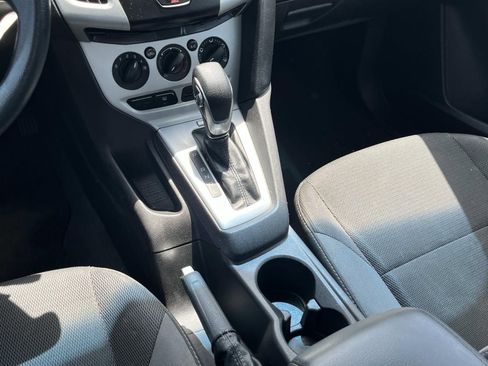 Used 2013 Ford Focus SE FWD image 15