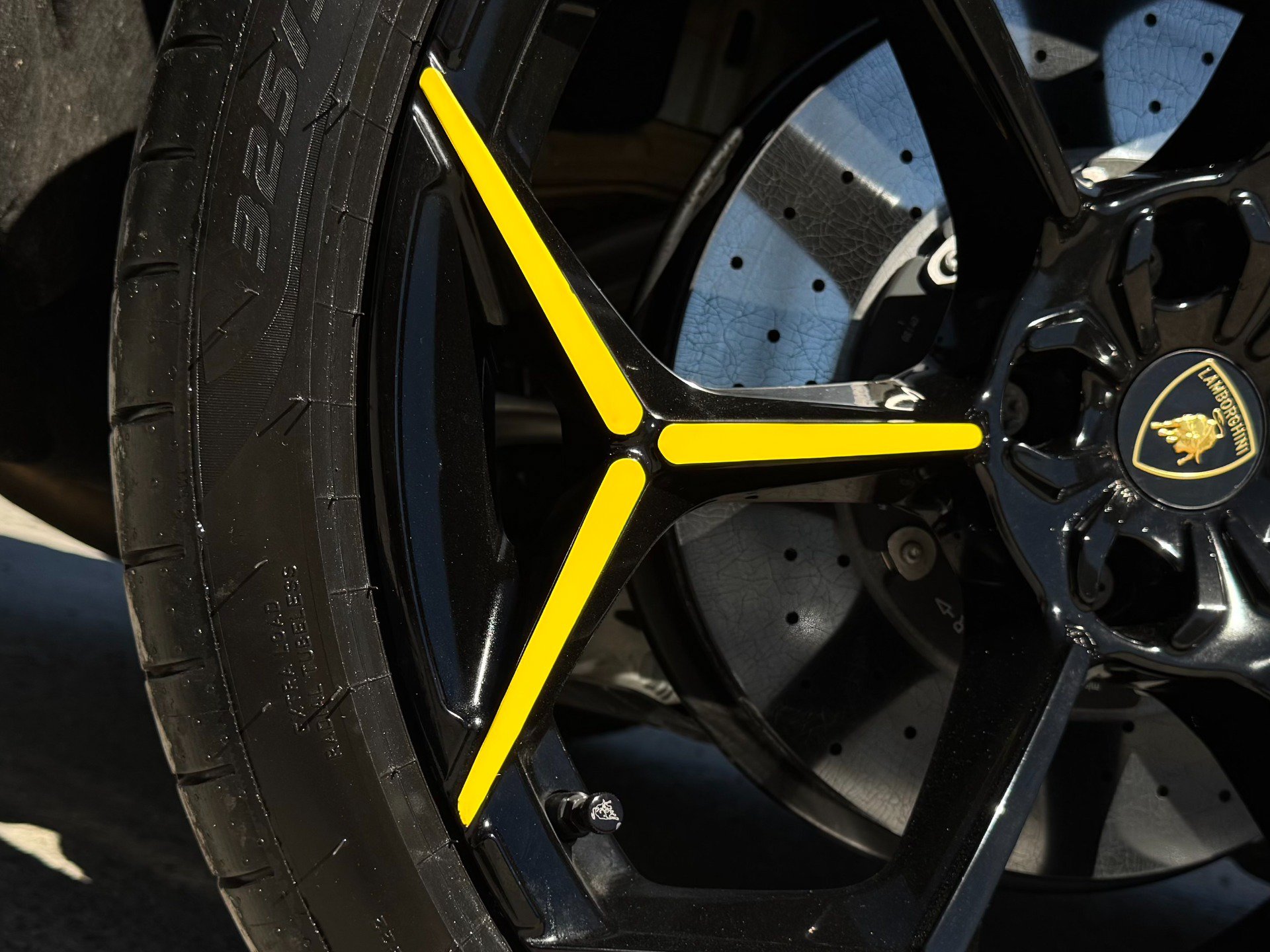 Used 2024 Lamborghini Urus Performante AWD/4WD image 73