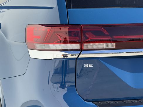 New 2026 Volkswagen Atlas SE image 6
