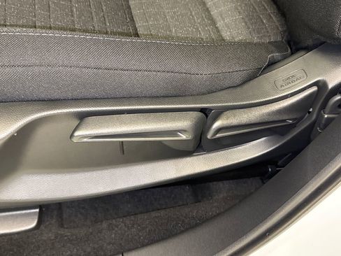 New 2026 Honda HR-V LX image 20