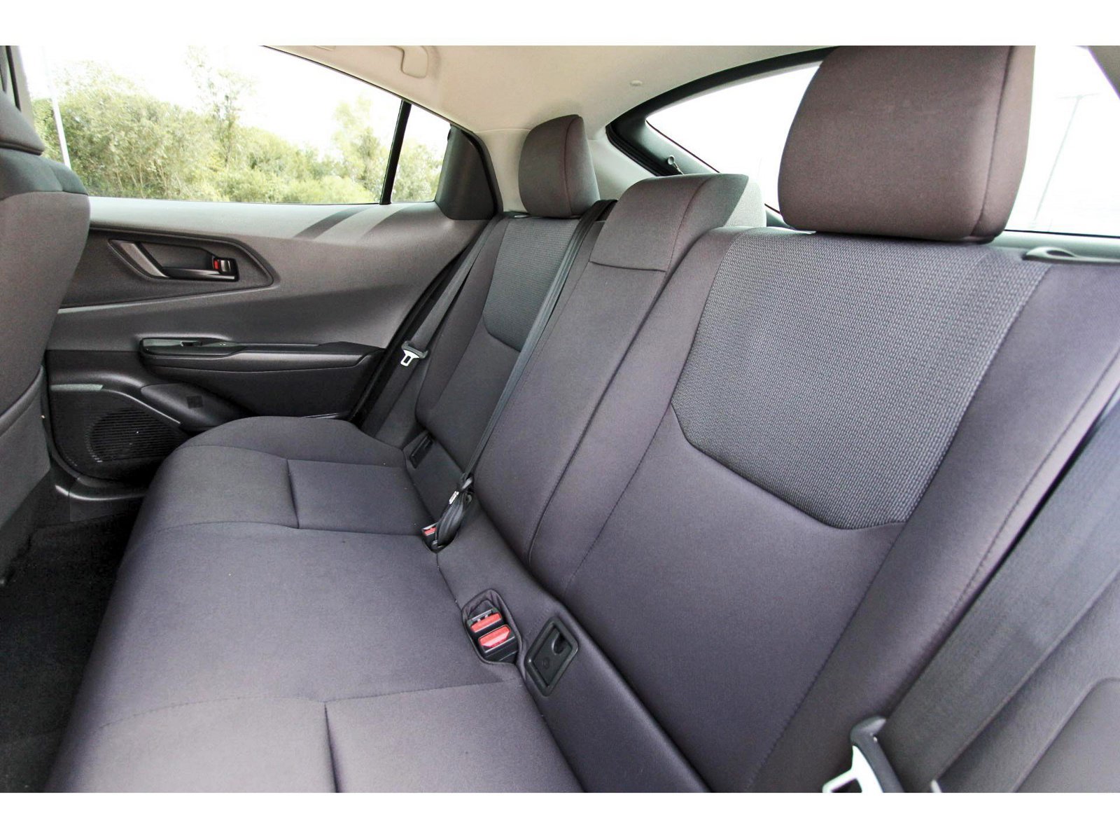 Used 2023 Toyota Prius LE FWD image 32