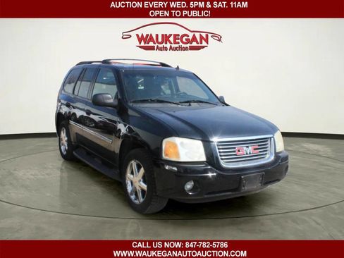 Used 2007 GMC Envoy SLE image 2