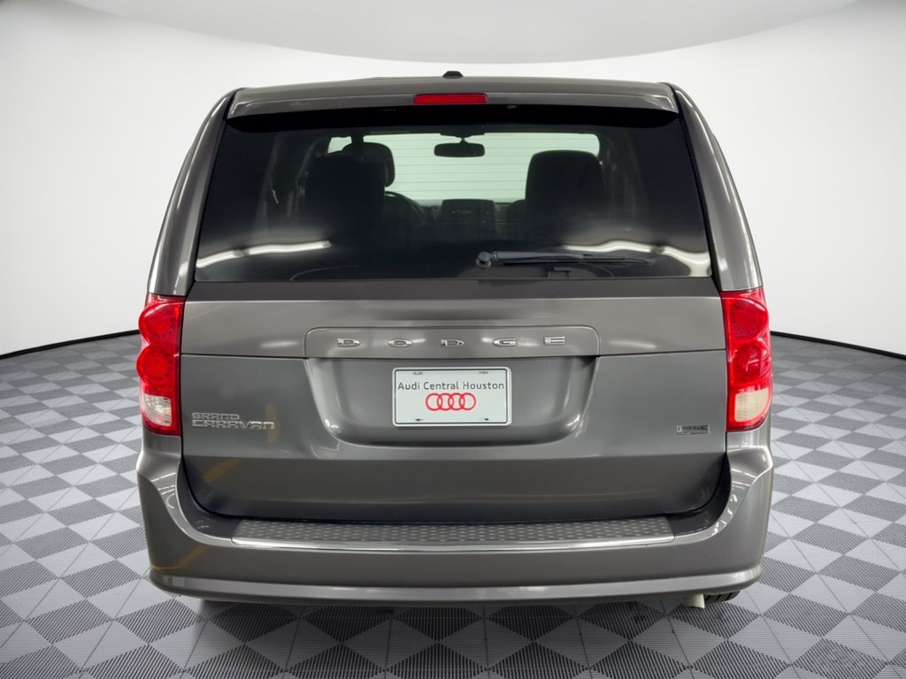 Used 2016 Dodge Grand Caravan SE FWD image 11