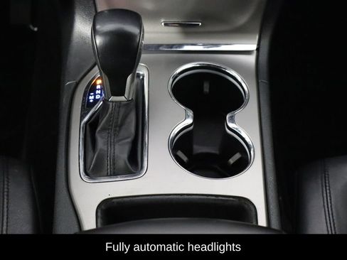 Used 2022 Jeep Grand Cherokee Limited image 13