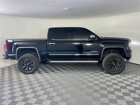 Used 2018 GMC Sierra 1500 Denali w/ Denali Ultimate Package AWD/4WD image 6