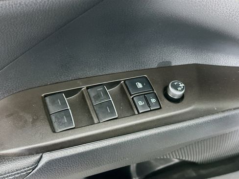 Used 2022 Toyota Camry XSE image 15