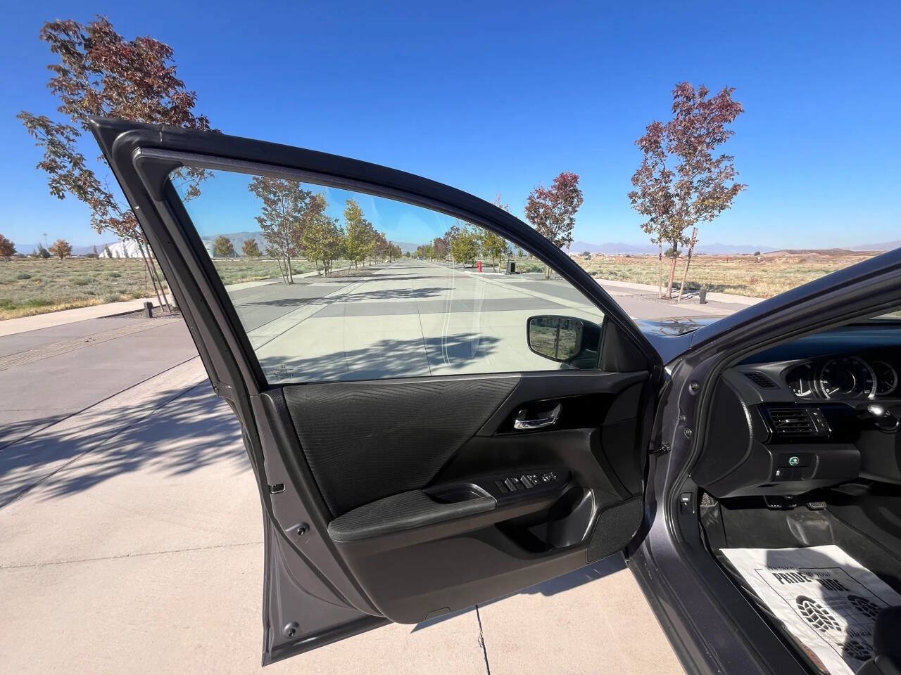 Used 2017 Honda Accord LX image 16
