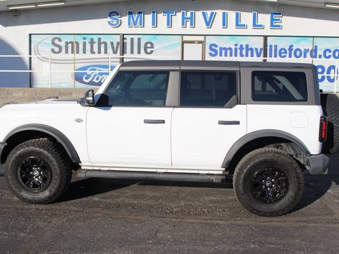 Used 2022 Ford Bronco Wildtrak image 5