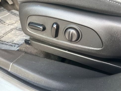 Used 2023 Chevrolet TrailBlazer LT w/ Convenience Package image 10