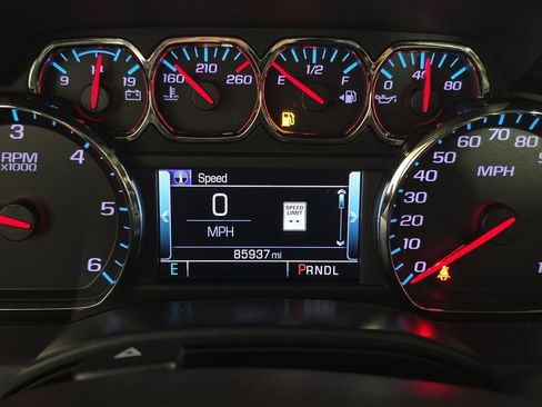 Used 2018 GMC Sierra 1500 SLT w/ SLT Premium Package AWD/4WD image 15