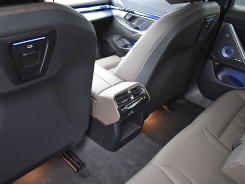 Used 2024 BMW i5 M60 image 31