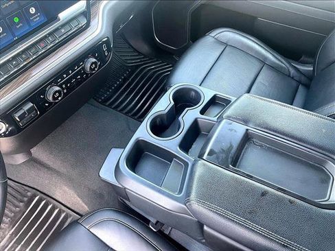 Used 2025 Chevrolet Silverado 1500 LT RWD image 15