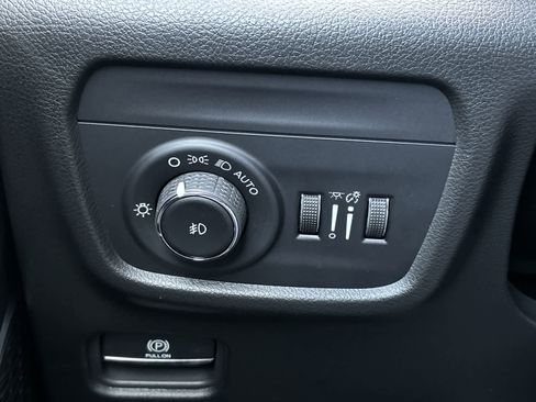 New 2026 Jeep Grand Cherokee Limited Reserve image 11