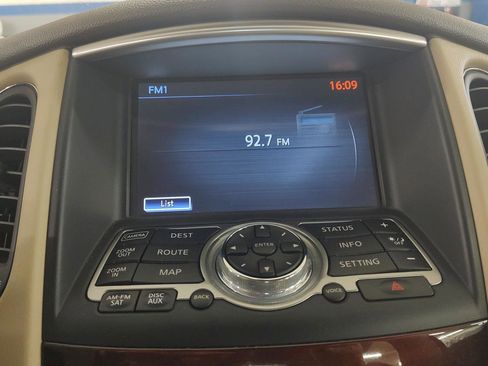 Used 2015 INFINITI QX50 Journey w/ Premium Package image 12