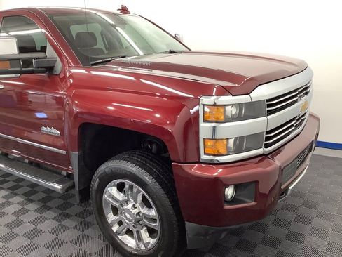 Used 2016 Chevrolet Silverado 2500 High Country w/ Duramax Plus Package AWD/4WD image 2