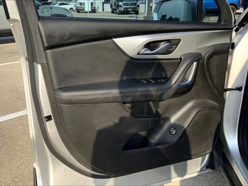 Used 2019 Chevrolet Blazer LT image 19