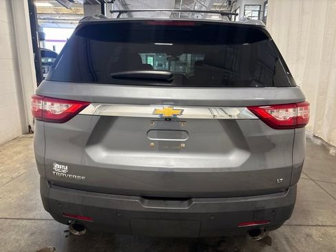 Used 2020 Chevrolet Traverse LT FWD image 5