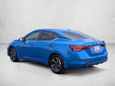 Used 2025 Nissan Sentra SV FWD image 8