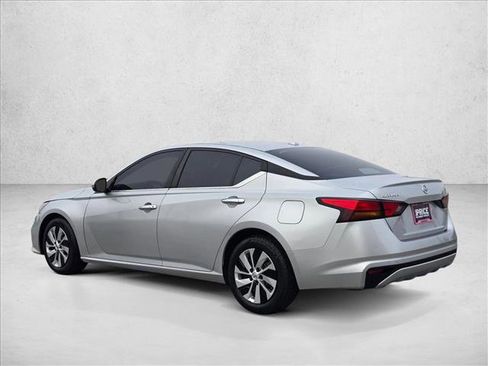 Used 2020 Nissan Altima 2.5 S image 8