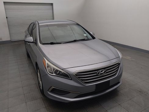 Used 2017 Hyundai Sonata SE FWD image 14