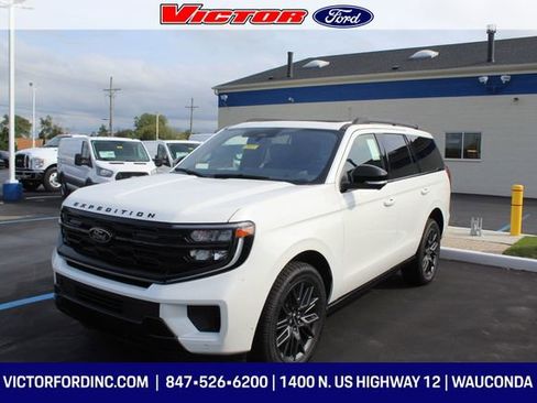 New 2025 Ford Expedition Platinum w/ Stealth Performance Package image 3