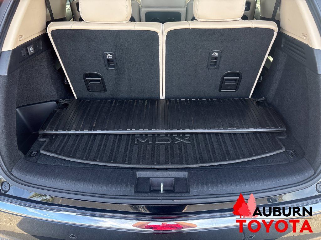 Used 2023 Acura MDX w/ Technology Package AWD/4WD image 19
