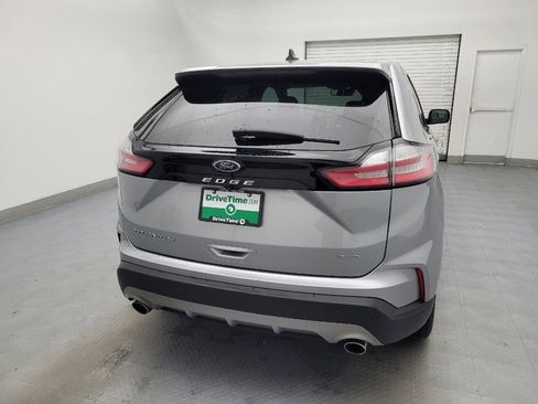 Used 2024 Ford Edge Titanium image 7