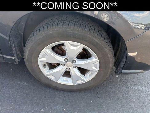 Used 2015 Subaru Forester 2.5i Limited AWD/4WD image 4