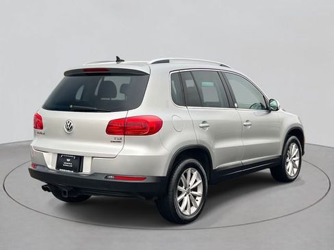 Used 2017 Volkswagen Tiguan Wolfsburg Edition image 4