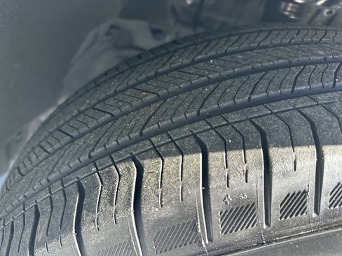 Used 2025 Toyota Grand Highlander LE image 12