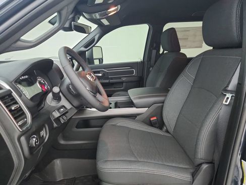 New 2026 RAM 2500 Big Horn AWD/4WD image 18