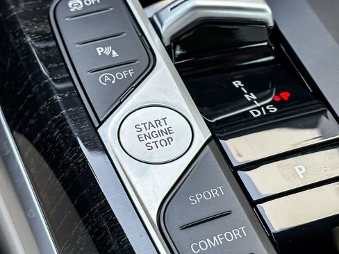 Certified 2023 BMW 330i Sedan w/ Premium Package image 20