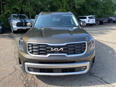 Used 2025 Kia Telluride SX w/ SX Captain's Chair Package AWD/4WD image 4