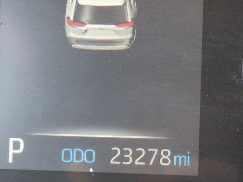 Used 2019 Toyota RAV4 XLE FWD image 9