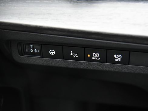 Used 2024 Nissan Ariya AWD image 36