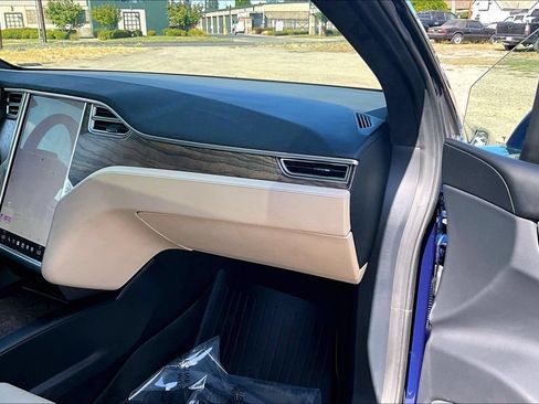 Used 2016 Tesla Model X 90D AWD/4WD image 19