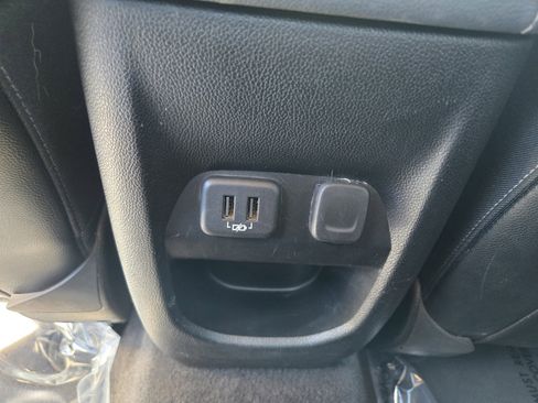 Used 2020 Chevrolet Colorado Z71 image 18