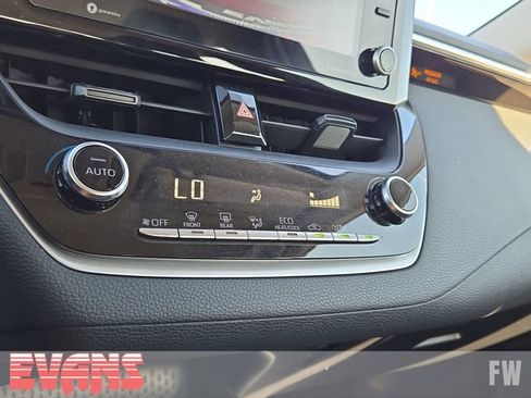 Certified 2022 Toyota Corolla LE image 9