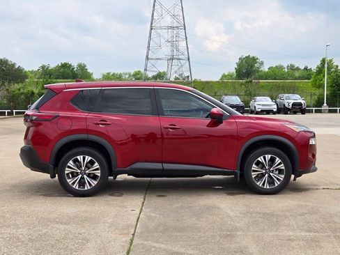 Used 2023 Nissan Rogue SV FWD image 4