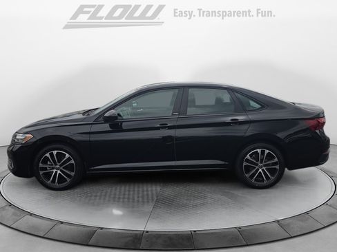 Used 2024 Volkswagen Jetta Sport FWD image 5